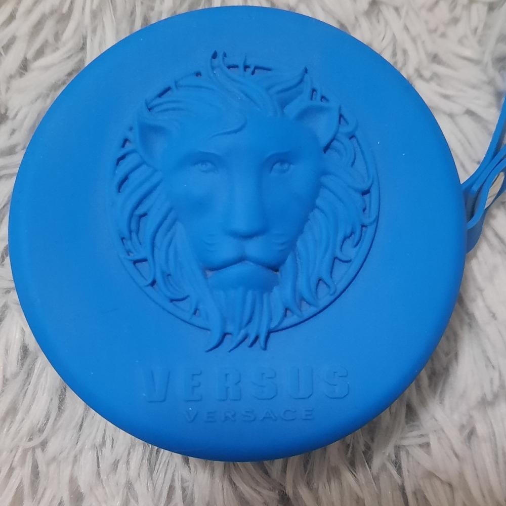 VERSUS by VERSACE Silicone Watch and Zippered Case - Picture 7 of 8